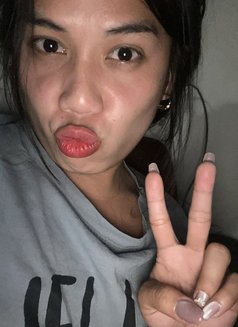 Its Me Gadoralicious - Acompañantes transexual in Manila Photo 5 of 10