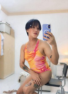 Its Me Lizzy - Transsexual escort in Al Ain Photo 3 of 6