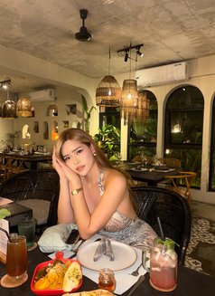 Its Pia - Transsexual escort in Manila Photo 1 of 13