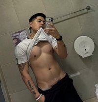 Its Your Boy Jm - Male escort in Manila