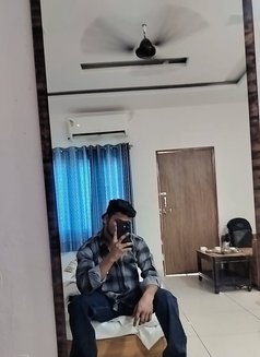 Itsankus - Male escort in Ahmedabad Photo 4 of 5