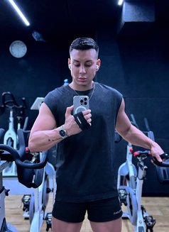Itsmatie - Male escort in Dubai Photo 3 of 14