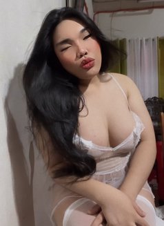 Itsme Max - Acompañantes transexual in Singapore Photo 7 of 8