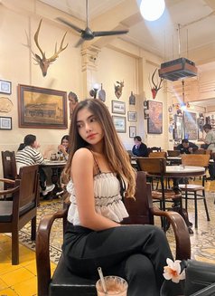 Itsmeflo - escort in Singapore Photo 3 of 11