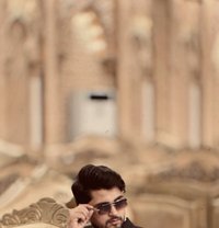 Itx Me Fadii - Male adult performer in Lahore