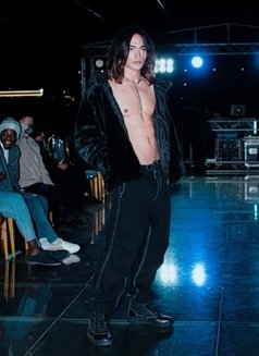 Ivai - Male escort in Berlin Photo 4 of 11