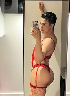 İvan - Male escort in Batumi Photo 8 of 16