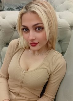 Ivana Blonde - escort in Beirut Photo 2 of 12