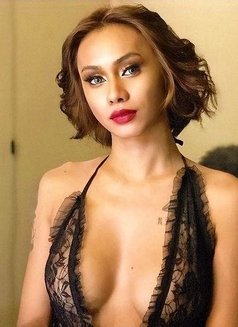 Ivana the Exploder - Transsexual escort in Manila Photo 1 of 5