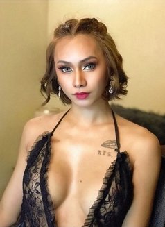Ivana the Exploder - Transsexual escort in Manila Photo 2 of 5