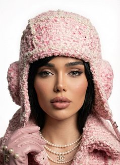 İvana—XXL-Serbia - Transsexual escort in İstanbul Photo 19 of 19