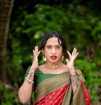 38 boobie Ivanna - Transsexual escort in Bangalore