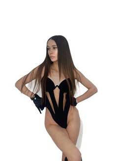 Ivanna ALL SERVICES INCLUDED - escort in Hong Kong Photo 7 of 8