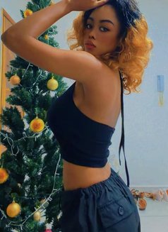 Ivon - escort in Ahmedabad Photo 4 of 10