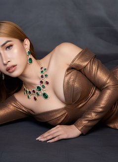 Ivory TOP - Transsexual escort in Singapore Photo 11 of 18