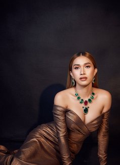 Ivory TOP - Transsexual escort in Singapore Photo 13 of 18