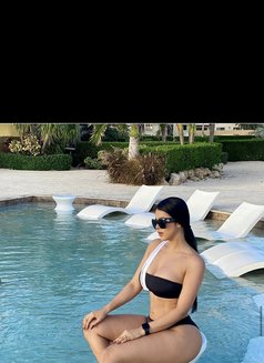 Ivvana - Acompañantes transexual in Dubai Photo 6 of 7