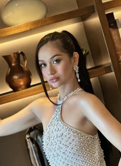 Ivy Aguas - Transsexual escort in Singapore Photo 3 of 4