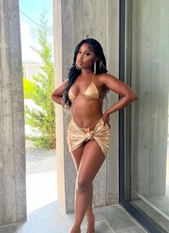 Ivy - puta in Dubai Photo 1 of 7