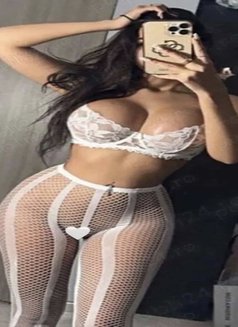 Ivy - escort in Brentwood, Essex Photo 4 of 4