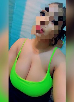 Ivy - escort in Lagos, Nigeria Photo 4 of 4