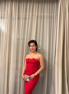 Ivy - Transsexual escort in Al Ain Photo 7 of 7