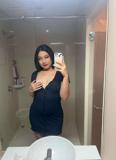 Ivy new available - Transsexual escort in Abu Dhabi Photo 6 of 8