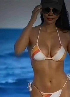 Ivy - escort in Kuala Lumpur Photo 2 of 4