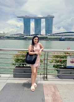 Ivy - Intérprete de adultos in Manila Photo 4 of 9