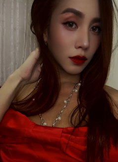 Ivy - escort in Singapore Photo 15 of 20