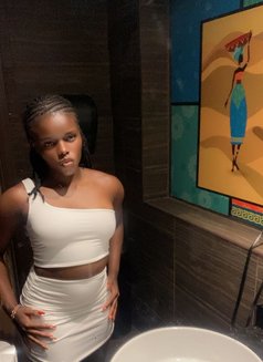 Ivy - escort in Dubai Photo 5 of 5