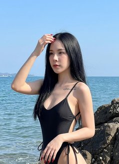 IVY tiny girl - escort in Taichung Photo 1 of 8