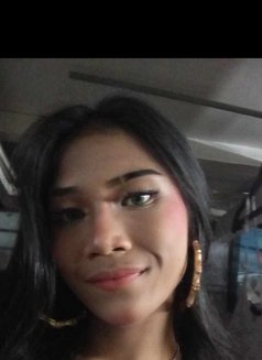 Ivyy - Transsexual escort in Manila Photo 5 of 5