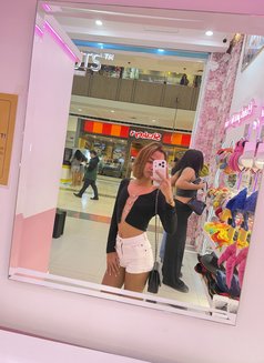 Iya - Acompañantes transexual in Makati City Photo 9 of 10
