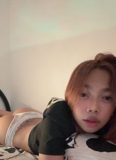 Iya - Transsexual dominatrix in Manila Photo 2 of 7