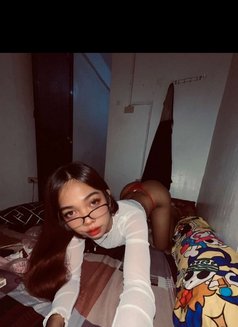 Iya - Acompañantes transexual in Manila Photo 7 of 11