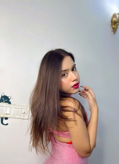 Iyraa - Transsexual escort in Noida Photo 3 of 6