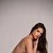 Izabelle Nunes - companion in Seoul