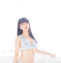 Izumi Yoshiwara - Acompañante transexual in Yokohama