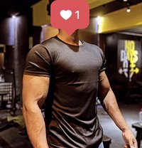 Izze - Male escort in Dubai