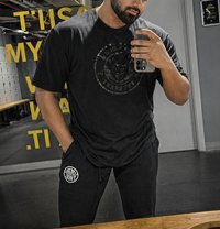 IzzeyDXB - Male escort in Dubai
