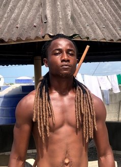 Izzy - Male escort in Cotonou Photo 1 of 5