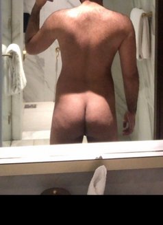 J Slave Boy - Male escort in Dubai Photo 3 of 4