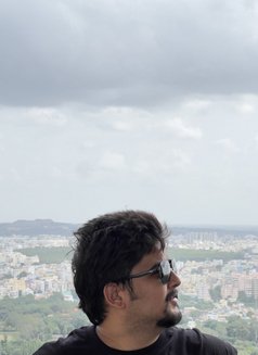J69 - Male escort in Bangalore Photo 5 of 6