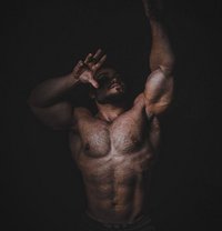 YOUR LUST SATISFACTION BIG MUSCLE ARAB - Acompañantes masculino in Dubai