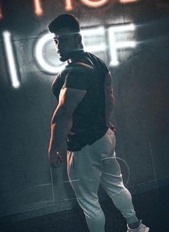 YOUR LUST SATISFACTION BIG MUSCLE ARAB - Male escort in Dubai Photo 3 of 9