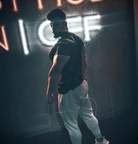 YOUR LUST SATISFACTION BIG MUSCLE ARAB - Acompañantes masculino in Dubai