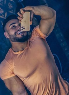 YOUR LUST SATISFACTION BIG MUSCLE ARAB - Male escort in Dubai Photo 4 of 9