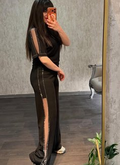 Jaan - escort in New Delhi Photo 1 of 8