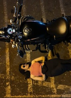 Jaan - escort in New Delhi Photo 6 of 8